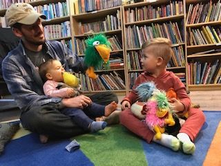 Spanish with Puppets (Language, Play) KidPass