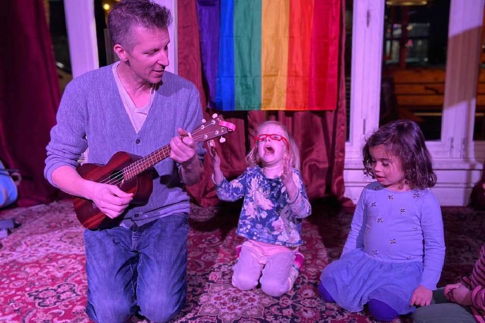 Ben Thompson - Ukulele Teacher (Online)