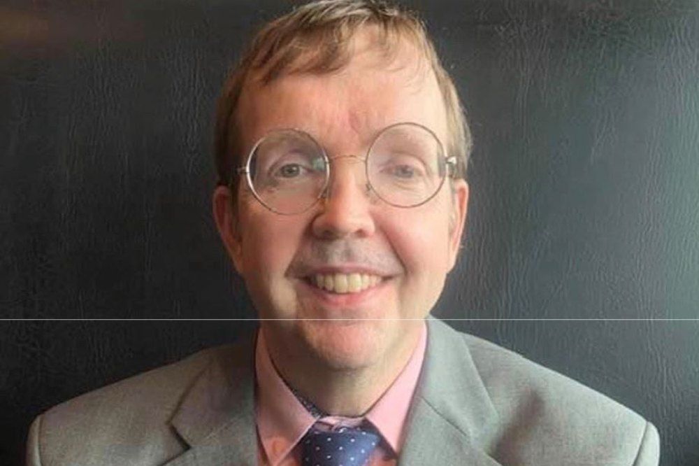 Teacher Louis (Online)